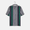 Camicia a maniche corte con righe verticali blu, bianche e verdi